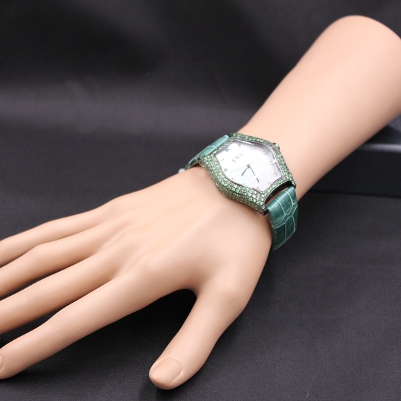 Tsavorite Diamond 4.27 Tcw. Unisex Luxury Watch main image 5